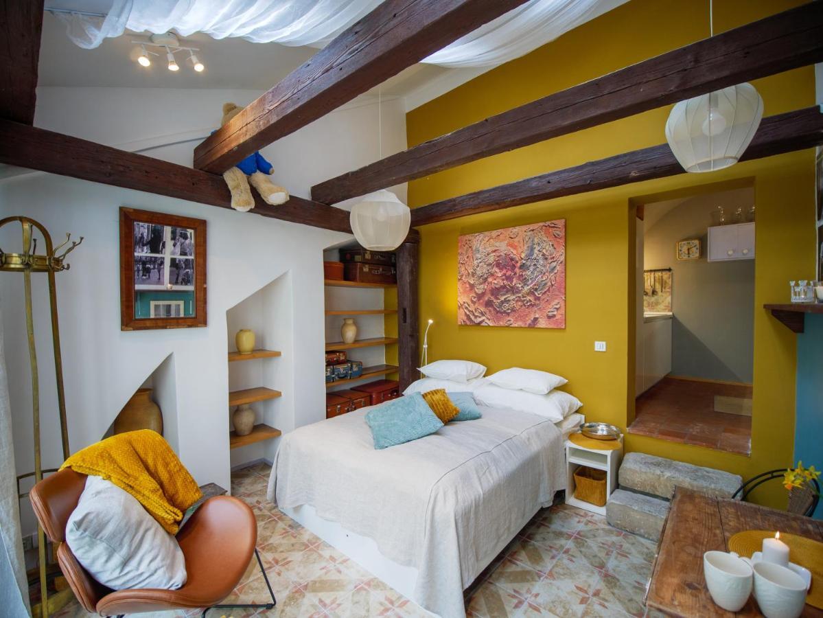 Romantic Nest Under Castle Apartmán *